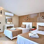 Luxury Private Pool Sauna Pool Table - 15mn Walk To The Town Vilă Kalkan