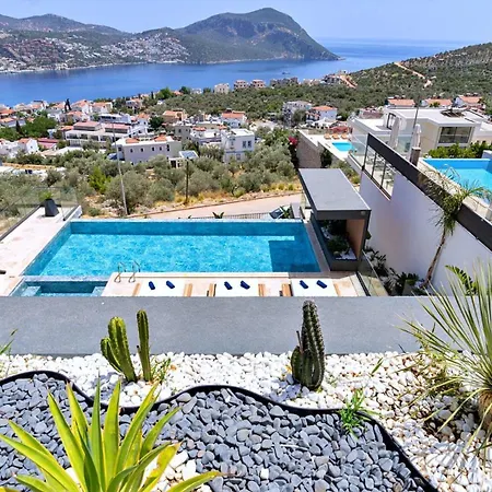 Вилла Luxury Private Pool Sauna Pool Table - 15mn Walk To The Town