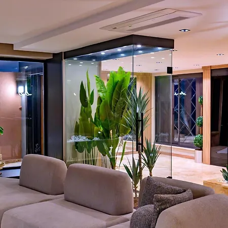 Luxury Private Pool Sauna Pool Table - 15mn Walk To The Town *