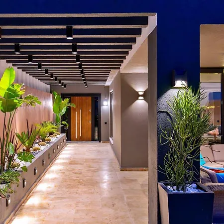 Luxury Private Pool Sauna Pool Table - 15mn Walk To The Town