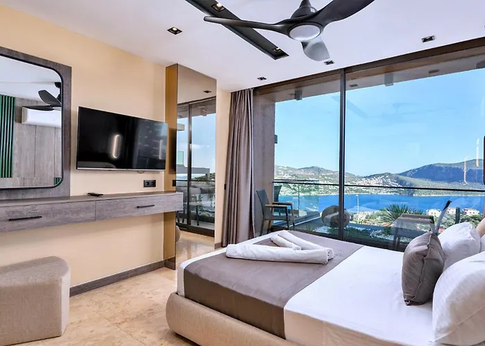 Willa Luxury Private Pool Sauna Pool Table - 15mn Walk To The Town *